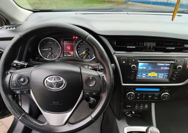 Toyota Auris cena 41500 przebieg: 178907, rok produkcji 2013 z Bielsk Podlaski małe 529
